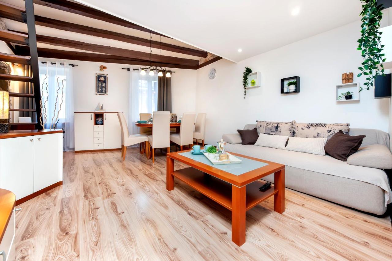 Ap Downtown Apartment Rovinj Exterior foto